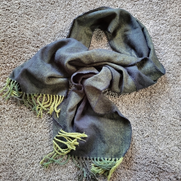 Softer Than Cashmere Scarf Plaid Green Black - Picture 1 of 6